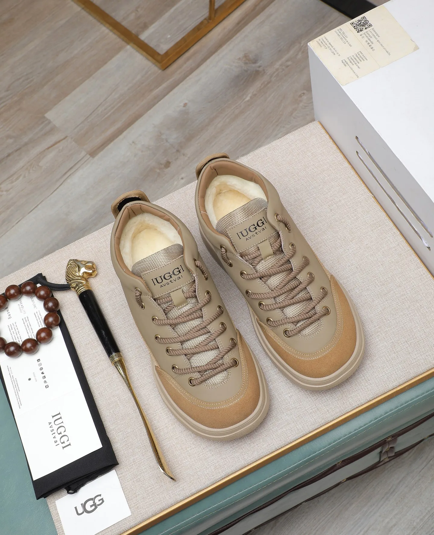 Men's shoes 💰600 IUGGI new retro presbyopia men's shoes, casual and versatile, full of high-end sense, fashionable, luxury and personalized style, joint style, retro presbyopia factor, full of handsome style, first layer suede cowhide, wool lining, rubber outsole, light and non-slip size: 39-44